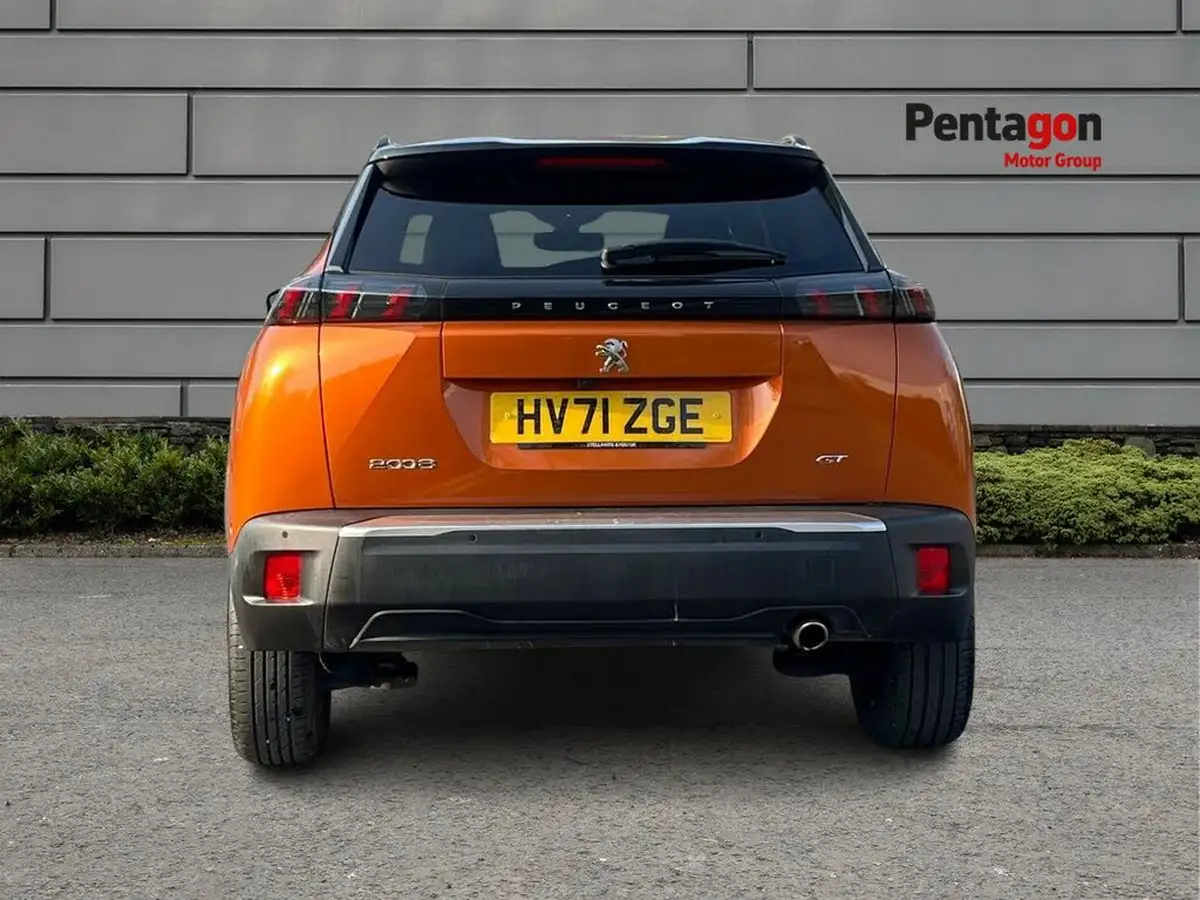 2021-peugeot-2008-suv-15-bluehdi-gt-big-15