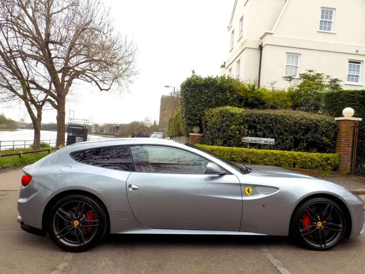 2012-ferrari-ff-63-big-41