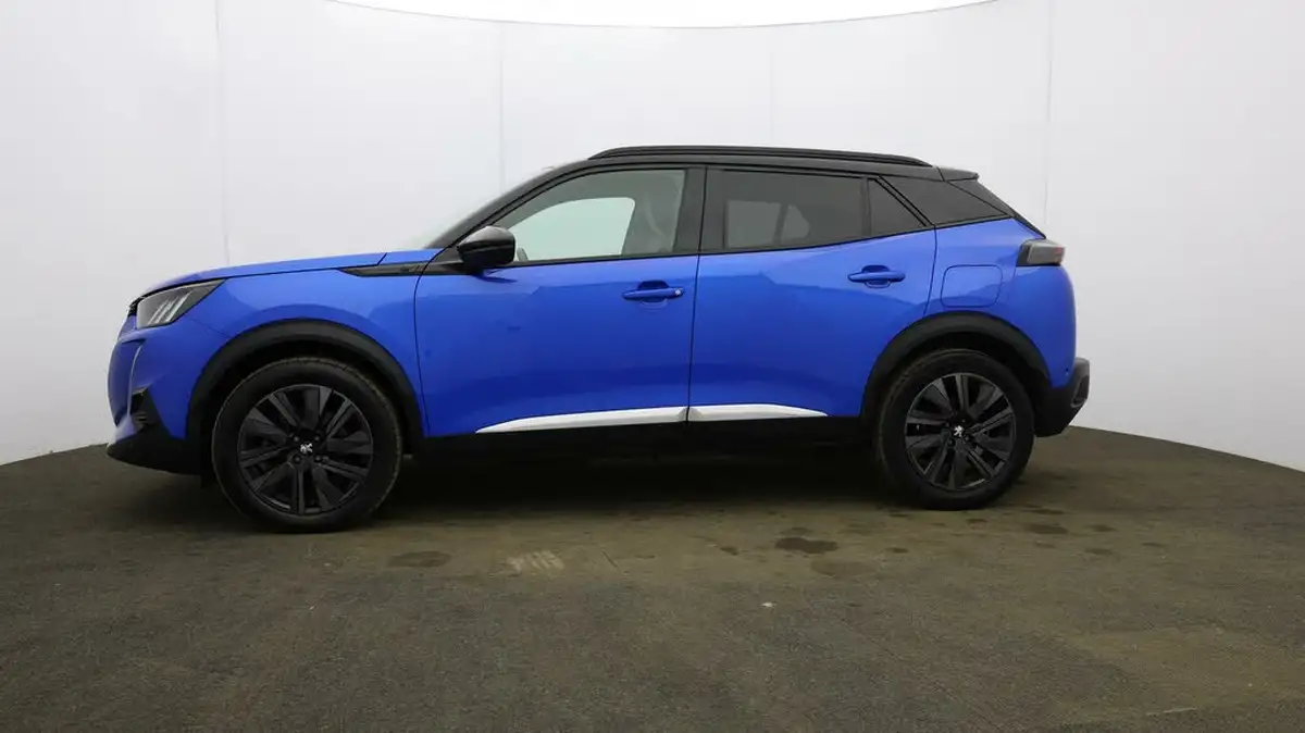2021-peugeot-2008-suv-e-gt-premium-50kwh-big-32