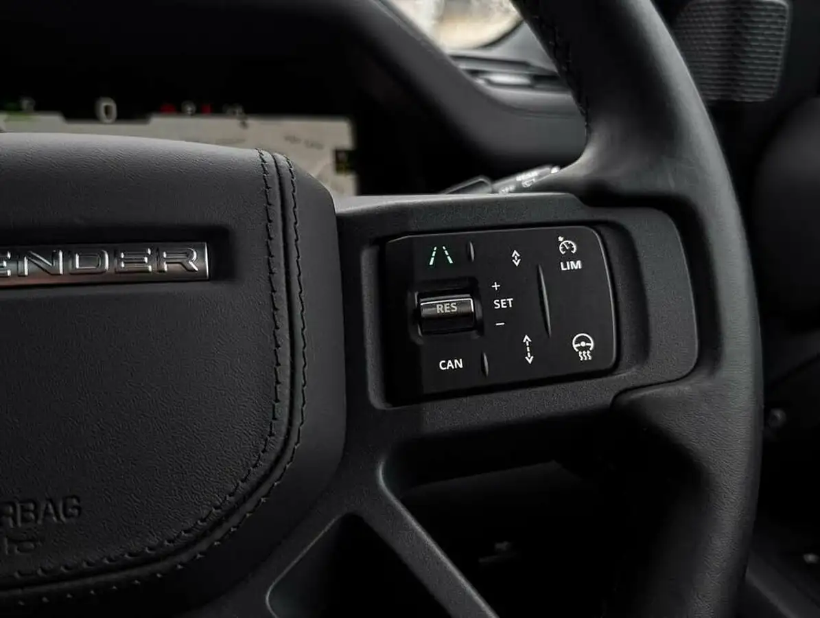 2024-land-rover-110-defender-30-d300-x-dynamic-hse-big-31