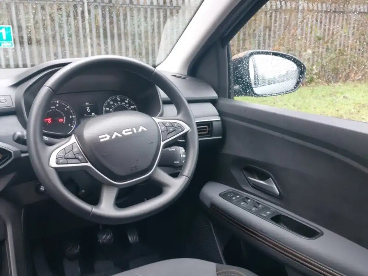 2024-dacia-jogger-10-tce-extreme-big-9