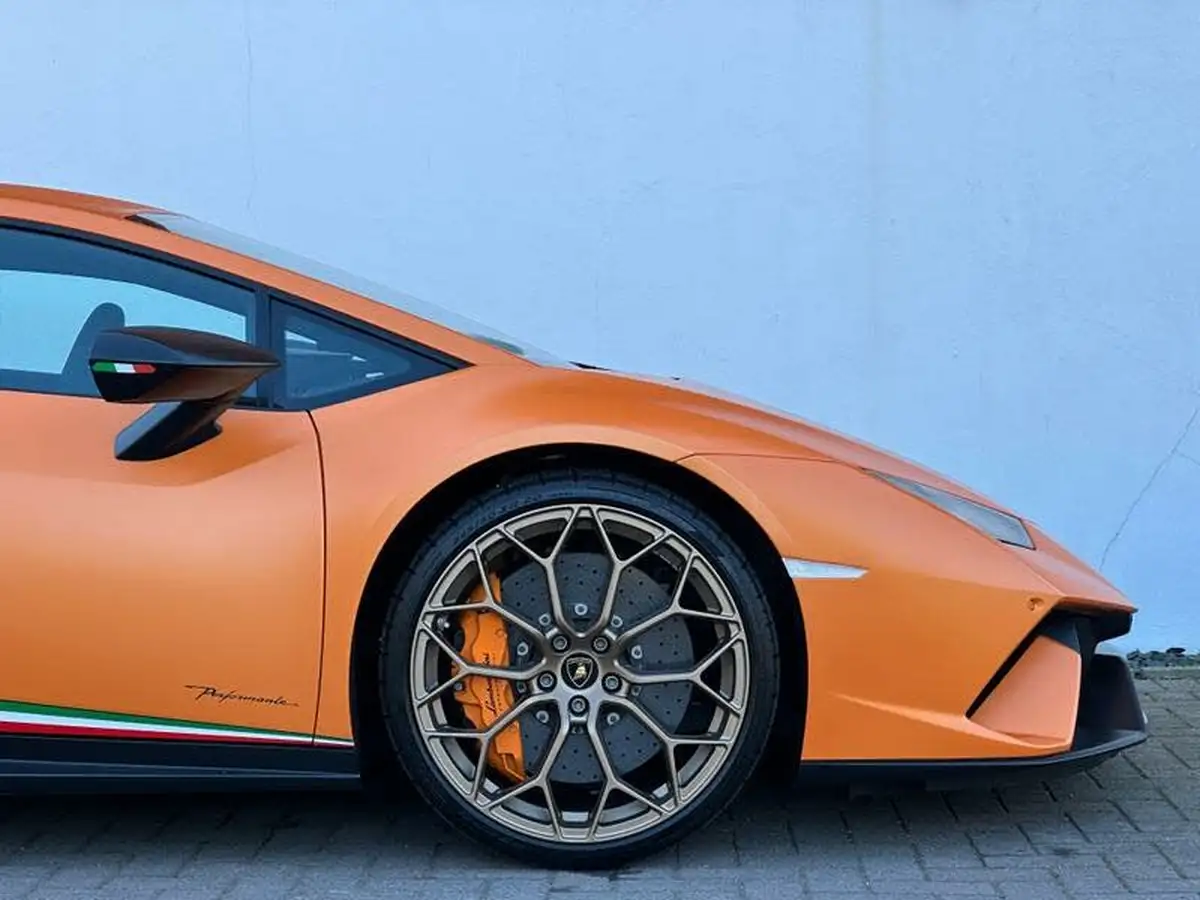 2019-lamborghini-huracan-52-performante-coupe-big-7