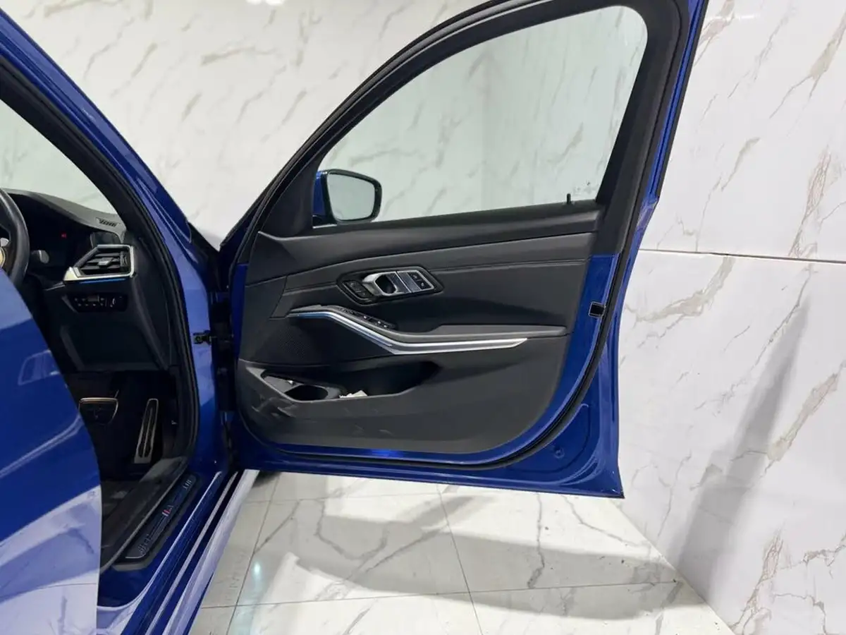 2020-bmw-3-series-20-330e-m-sport-saloon-4d-big-23