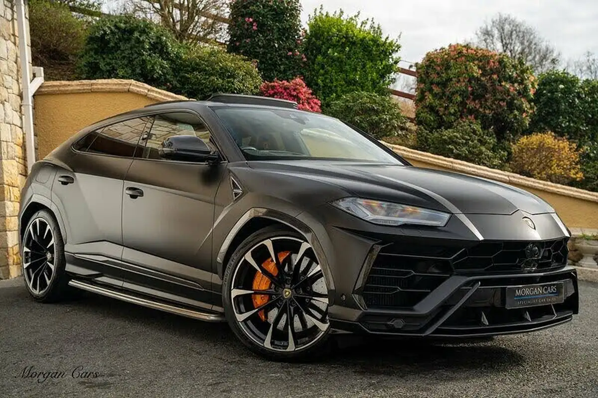 2020-lamborghini-urus-40-no-trim-big-20
