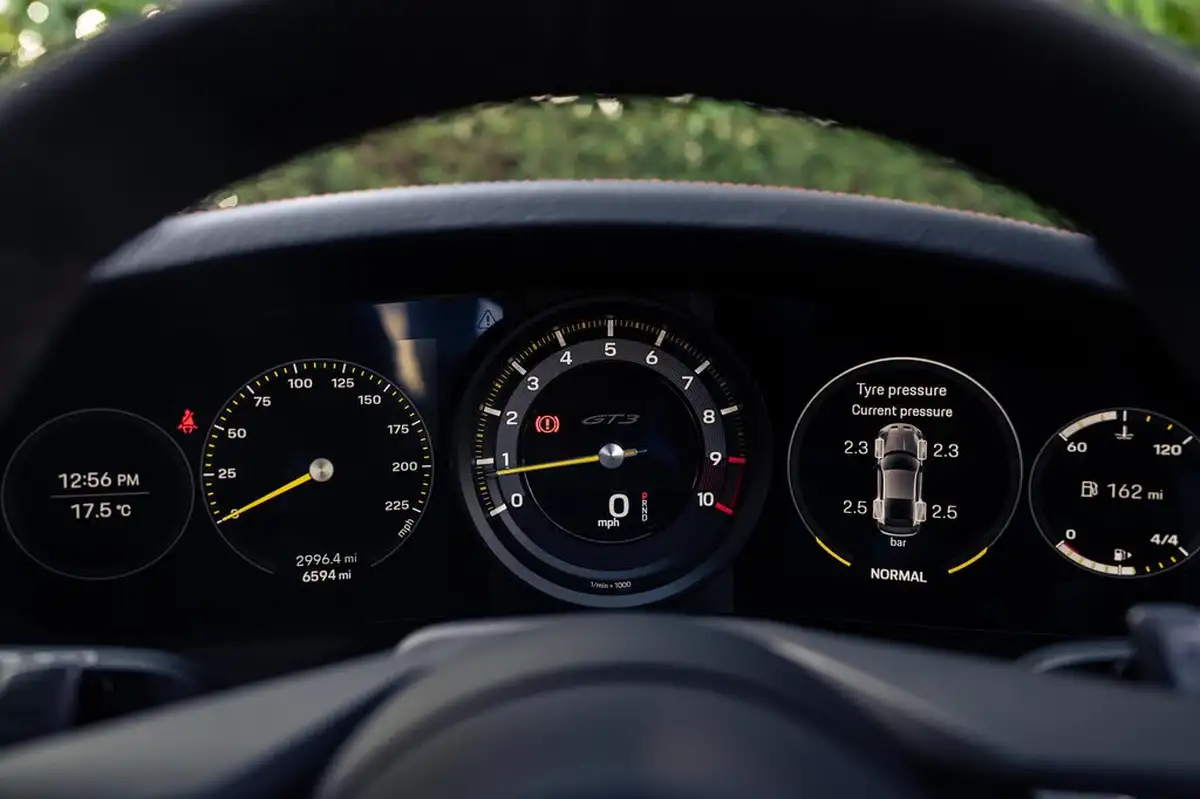 2022-porsche-911-40-gt3-rwd-pdk-big-31