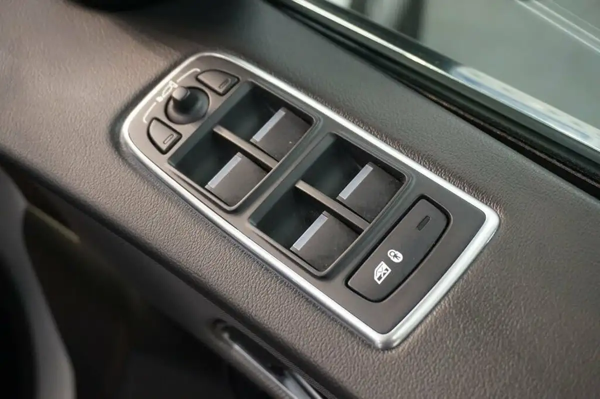 2019-jaguar-f-pace-30td-s-v6-ss-big-26