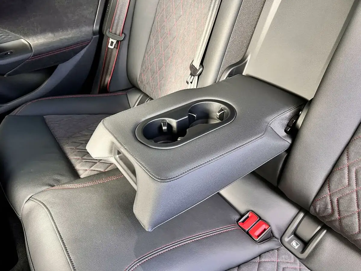 2025-audi-a5-20-tdi-edition-1-avant-big-72
