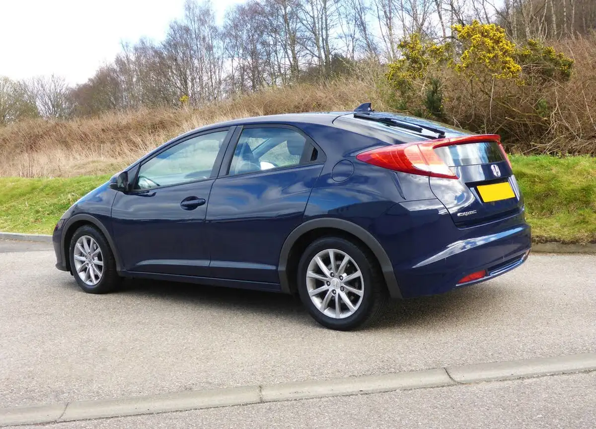 2013-honda-civic-14-se-big-1