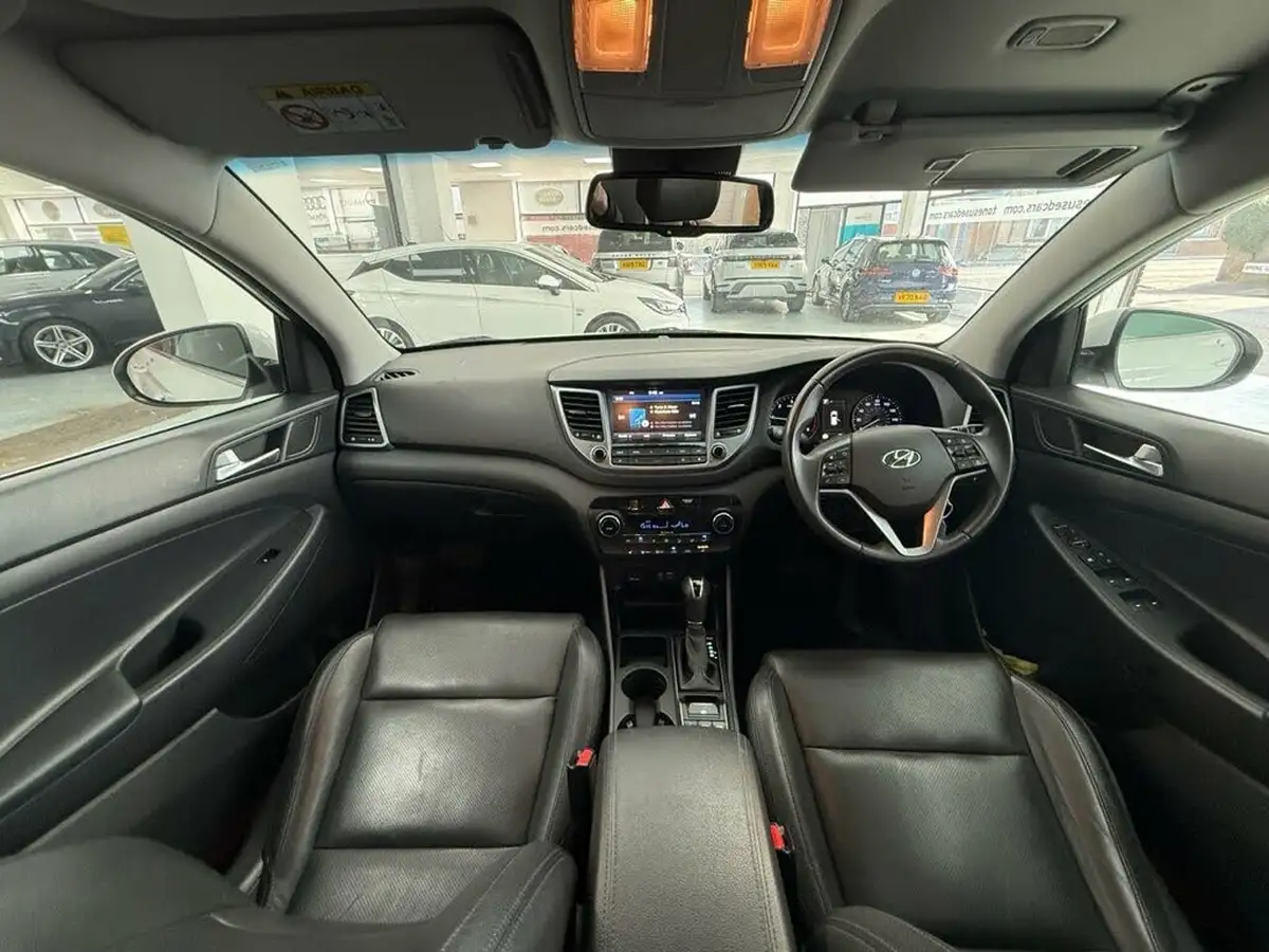 2016-hyundai-tucson-17crdi-blue-drive-premium-141ps-dct-big-8