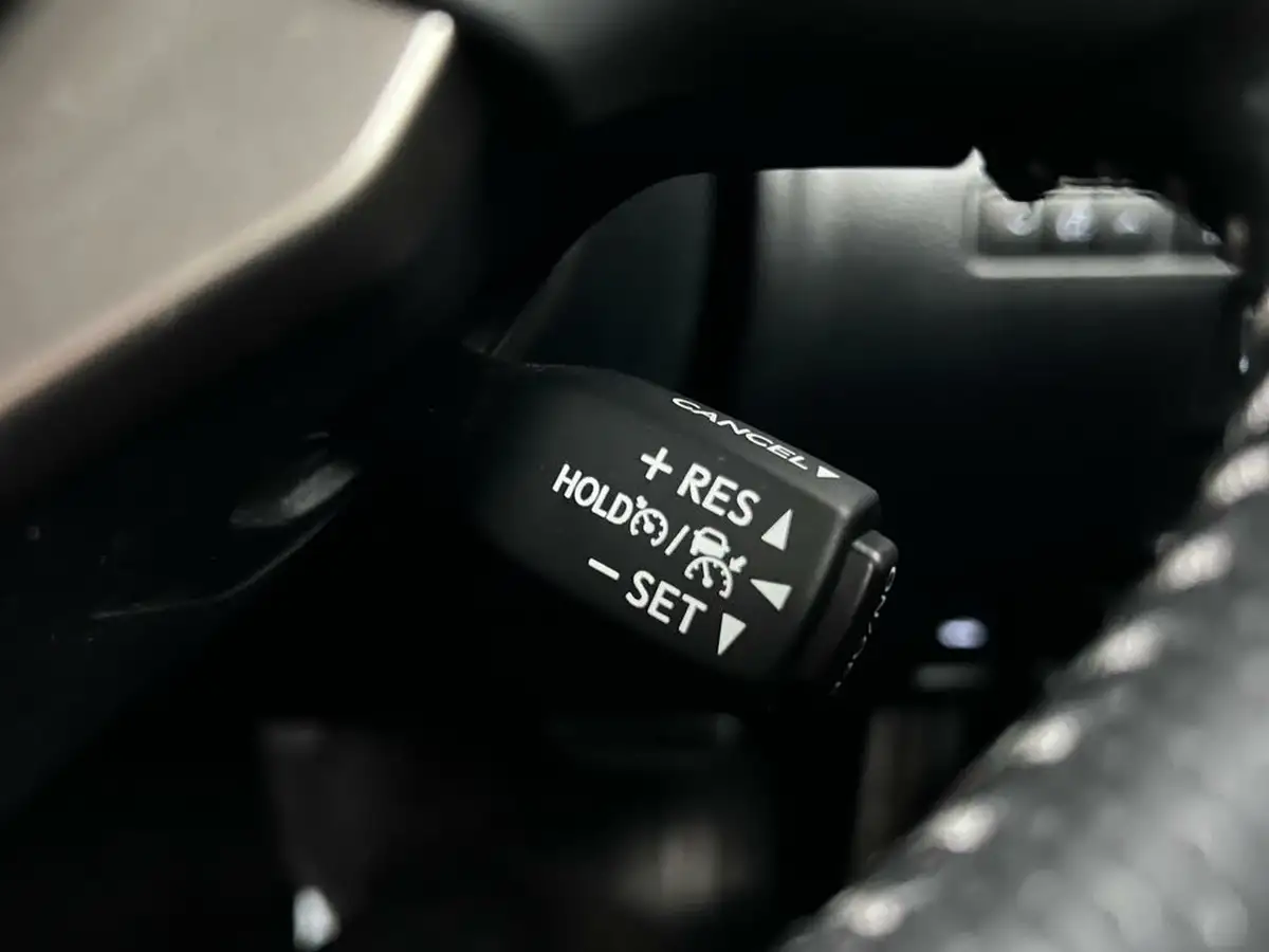 2020-lexus-rc-300h-25-f-sport-181bhp-big-15