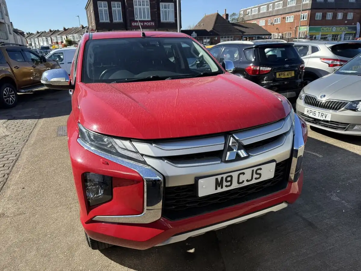 2021-mitsubishi-l200-22di-d-barbarian-auto-big-1
