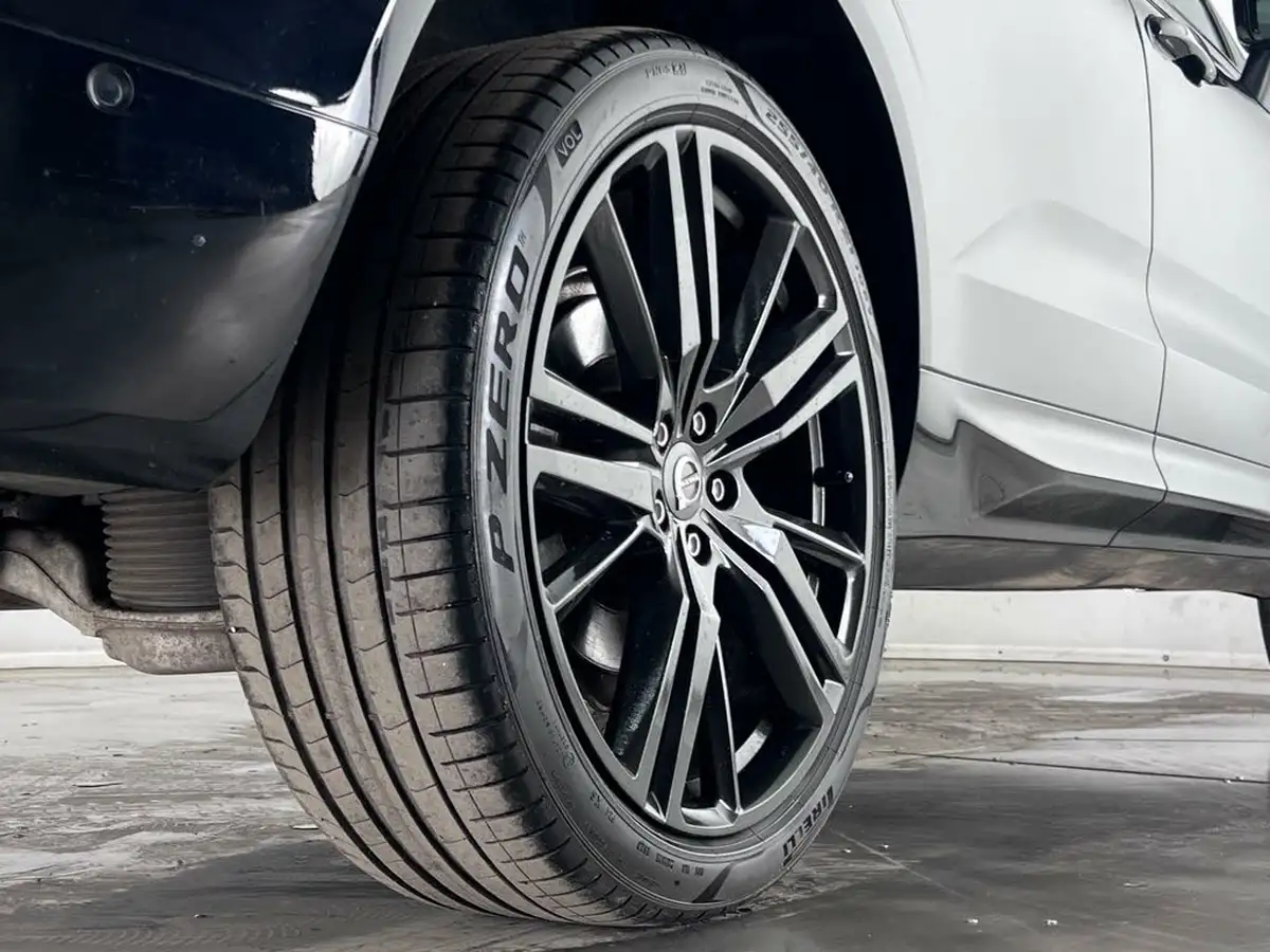 2020-volvo-xc60-20-t8-r-design-pro-big-9