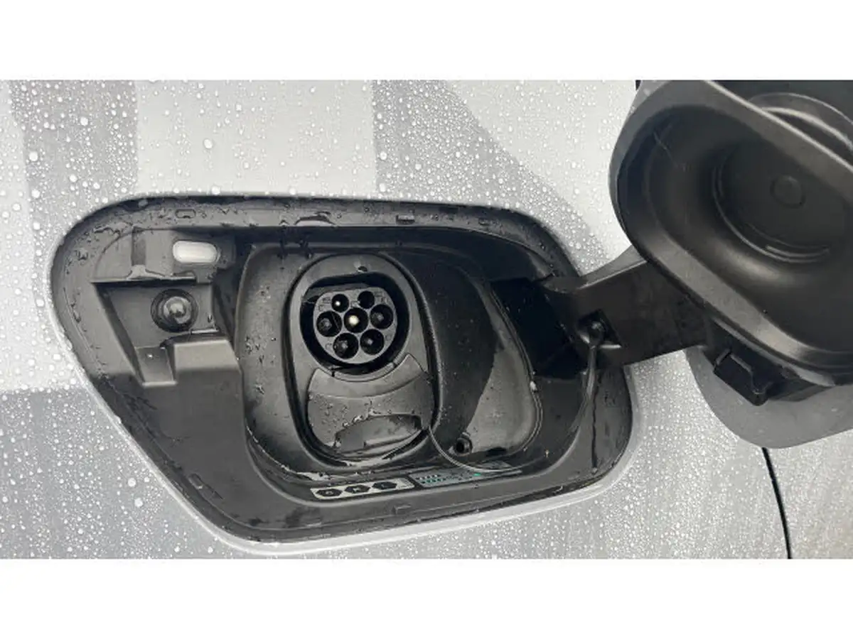 2022-cupra-born-e-v2-204ps-58kwh-big-52