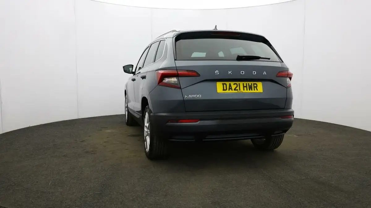 2021-skoda-karoq-15-tsi-se-l-dsg-big-24