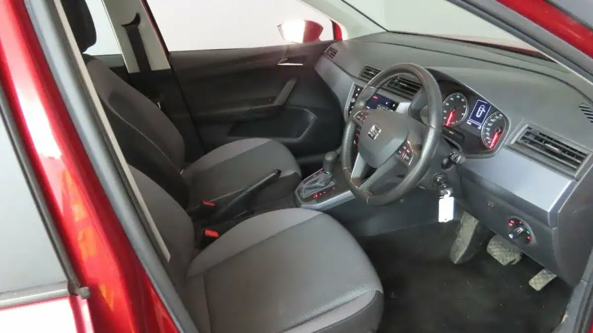 2021-seat-arona-10-tsi-se-technology-110ps-dsg-big-9