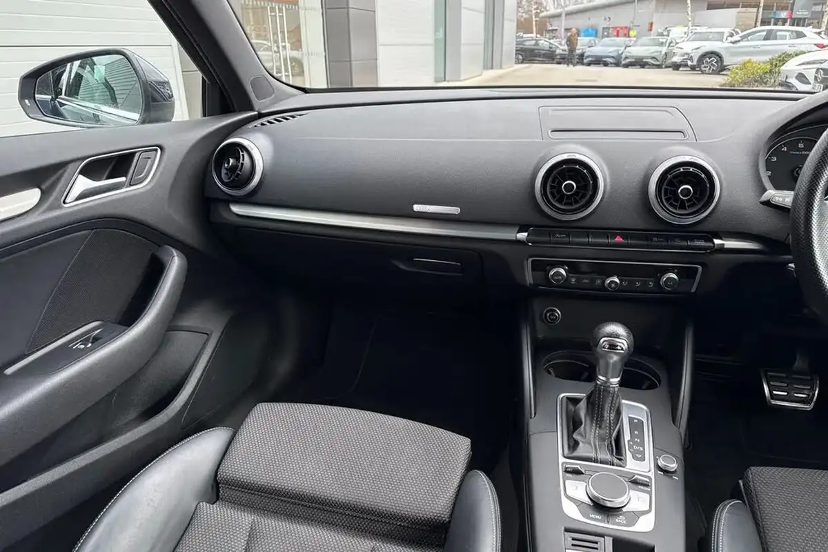 2019-audi-a3-15-tfsi-s-line-sportback-5d-tronic-big-19
