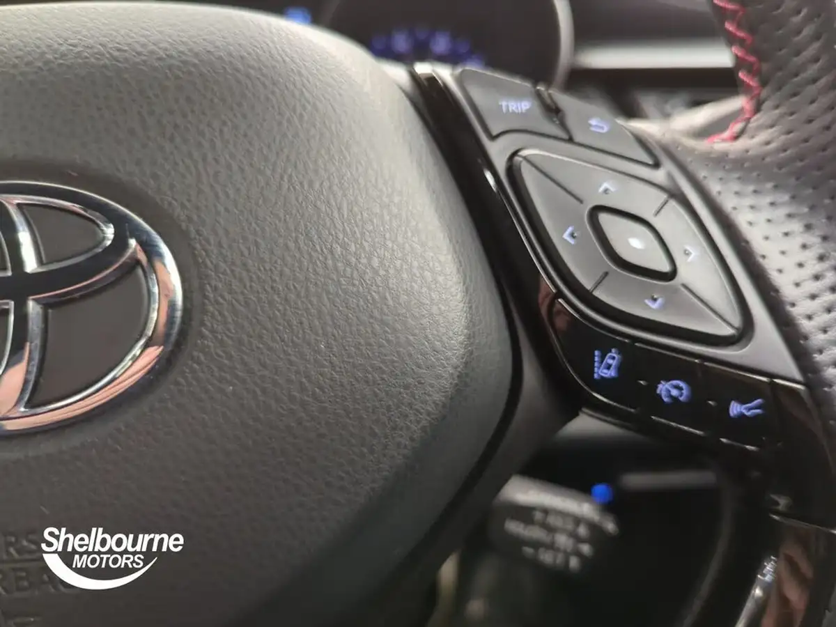 2021-toyota-c-hr-18-vvt-i-gr-sport-big-23