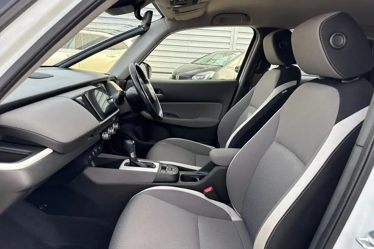 2021-honda-jazz-15-i-mmd-crosstar-ex-109ps-two-tone-big-37