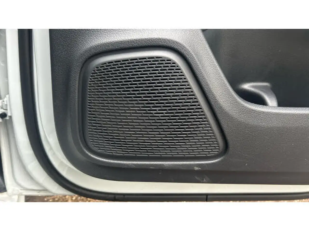 2024-mercedes-benz-cla-big-26