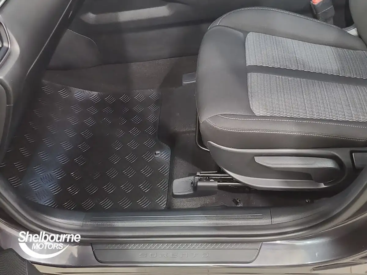 2023-kia-sorento-16-t-gdi-2-hev-big-9