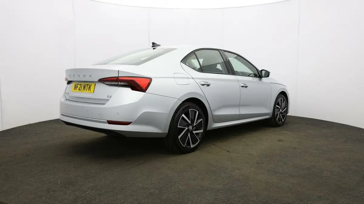 2021-skoda-octavia-14-tsi-se-technology-hatchback-big-6