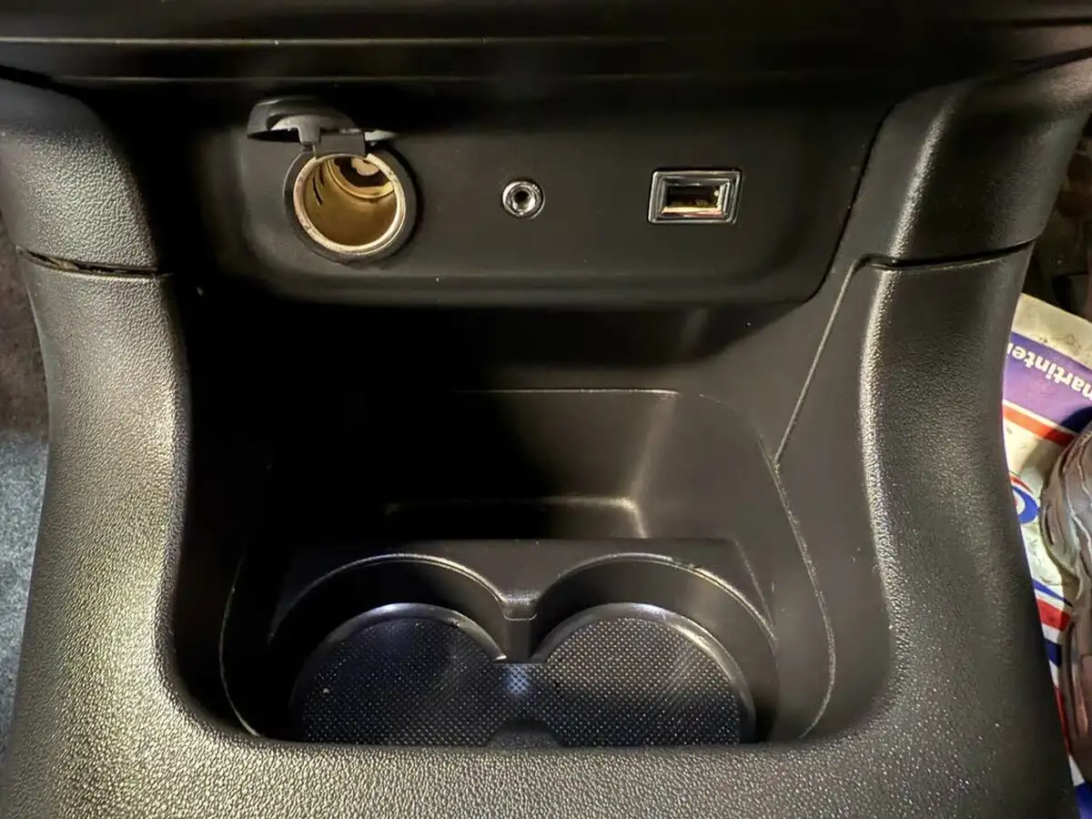 2018-citroen-c3-12-puretech-flair-82ps-big-27