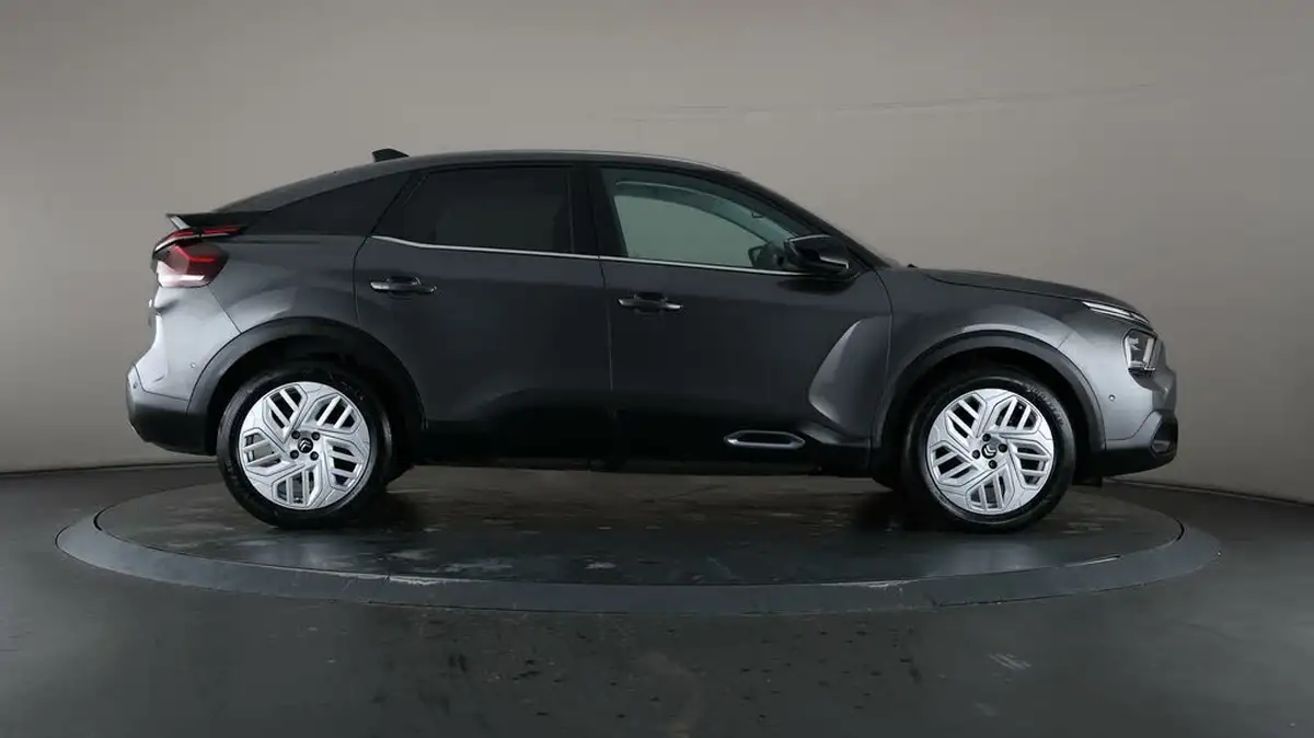 2023-citroen-c4-15bluehdi-shine-plus-big-54