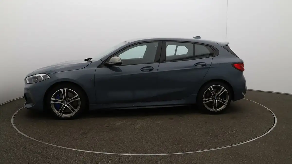 2021-bmw-1-series-20-m135i-xdrive-big-63