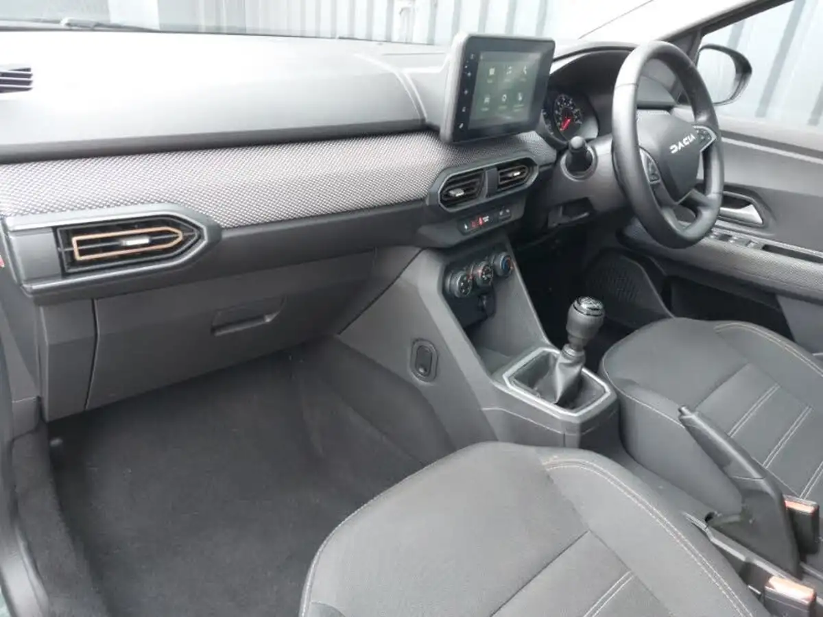 2024-dacia-sandero-stepway-10-tce-expression-90bhp-big-4
