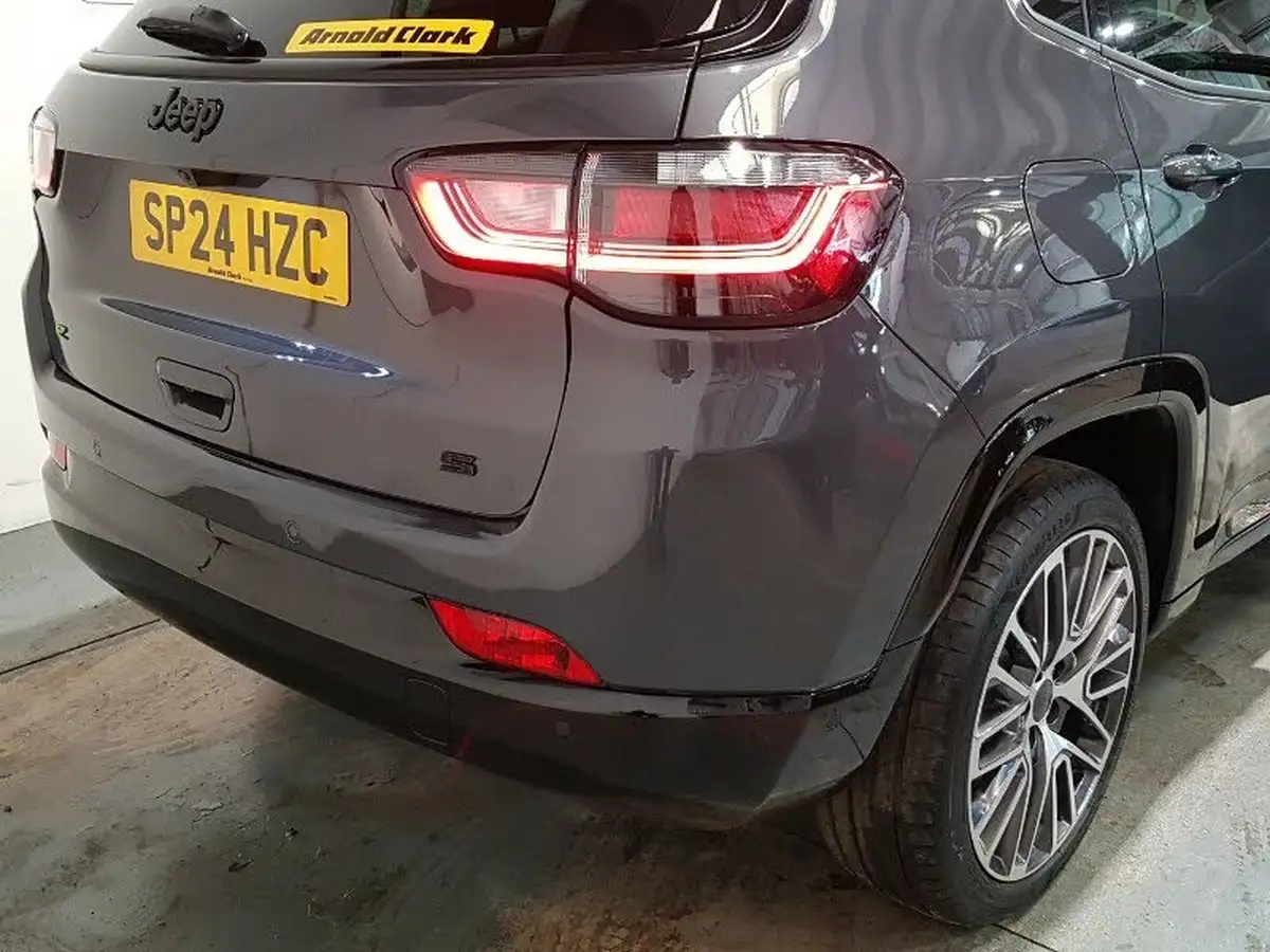 2024-jeep-compass-15-summit-big-18