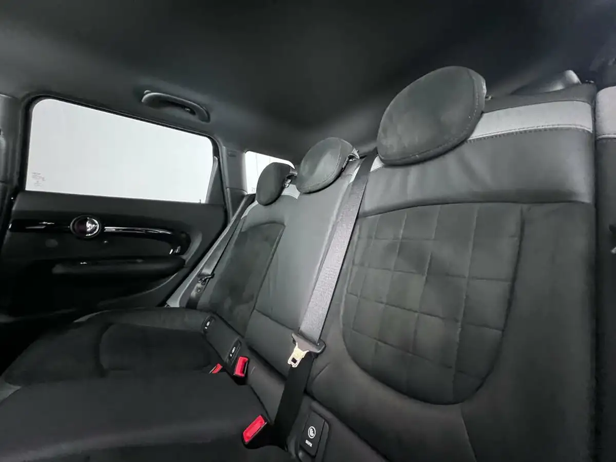 2020-mini-clubman-20-john-cooper-works-big-13