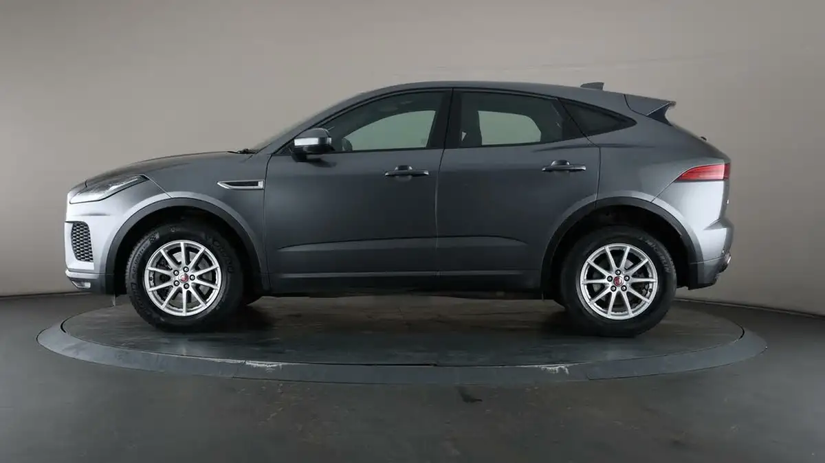 2019-jaguar-e-pace-20-i4d-r-dynamic-150ps-big-4