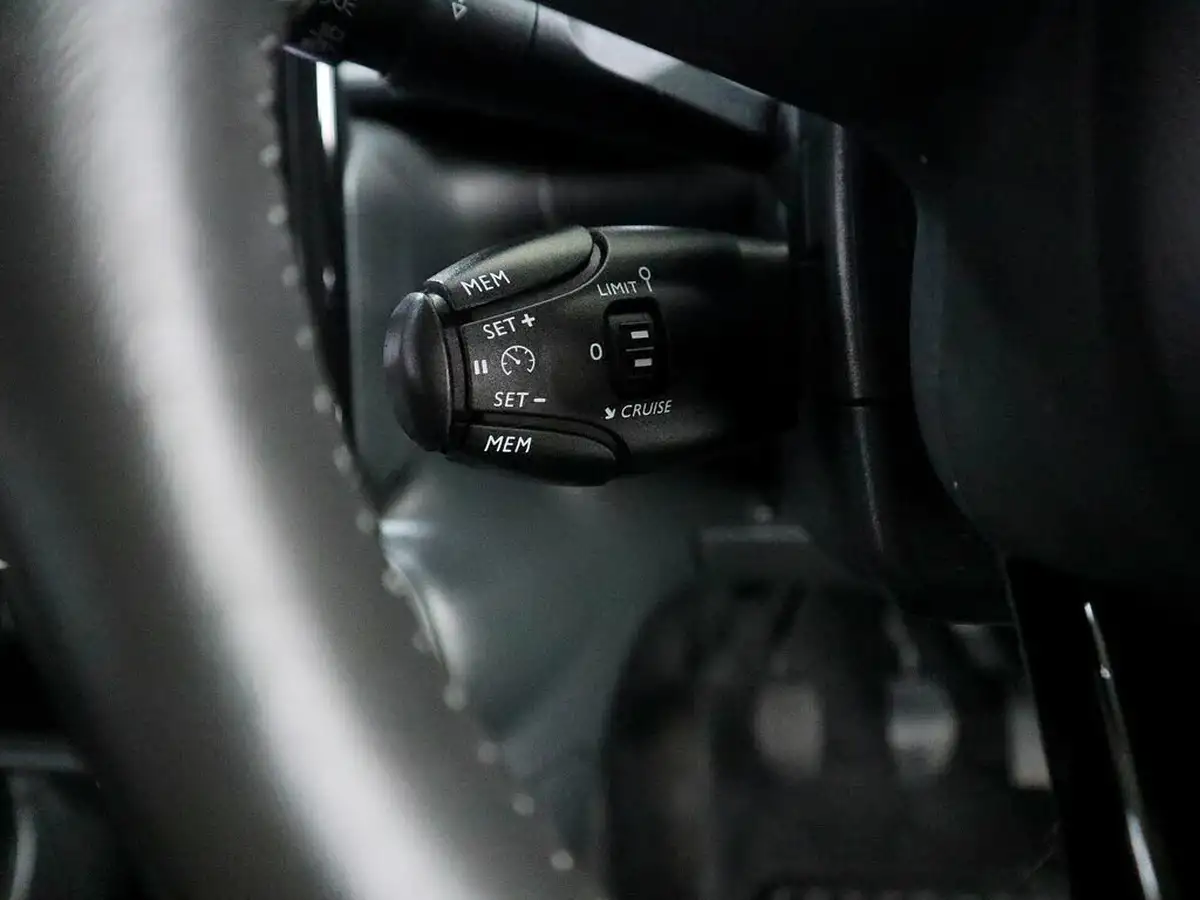2021-citroen-c3-12-puretech-shine-110ps-big-24