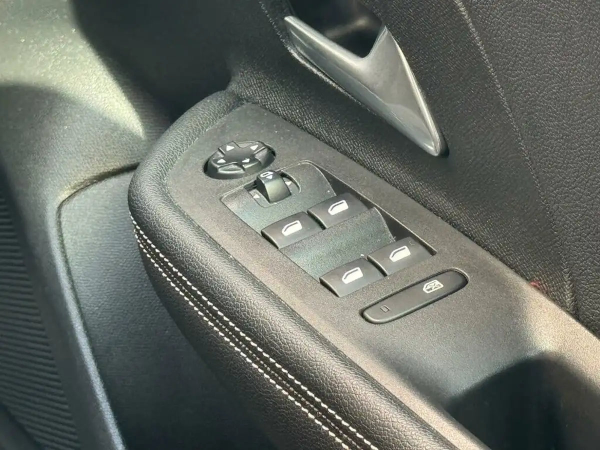 2021-vauxhall-mokka-12-sri-nav-premium-130ps-big-19