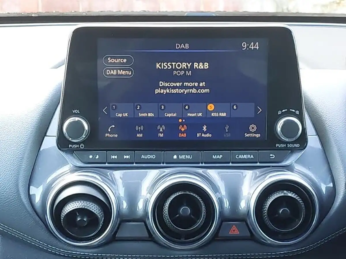 2021-nissan-juke-10-dig-t-n-connecta-big-9