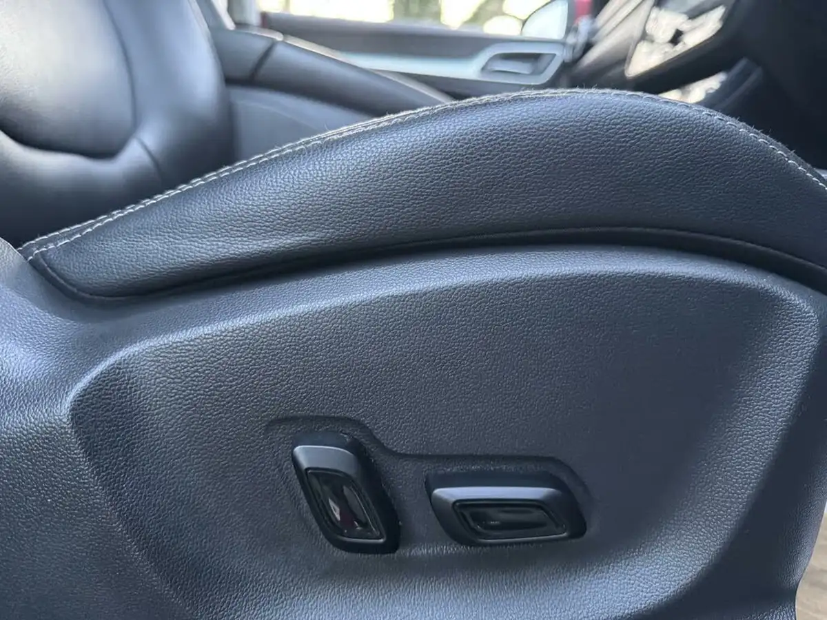 2020-mg-zs-suv-e-exclusive-ev-big-37