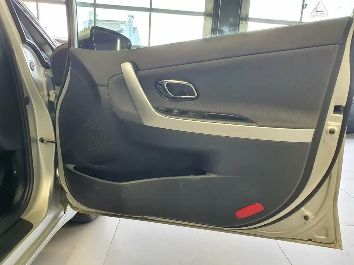 2014-kia-ceed-16crdi-2-hatchback-auto-big-19