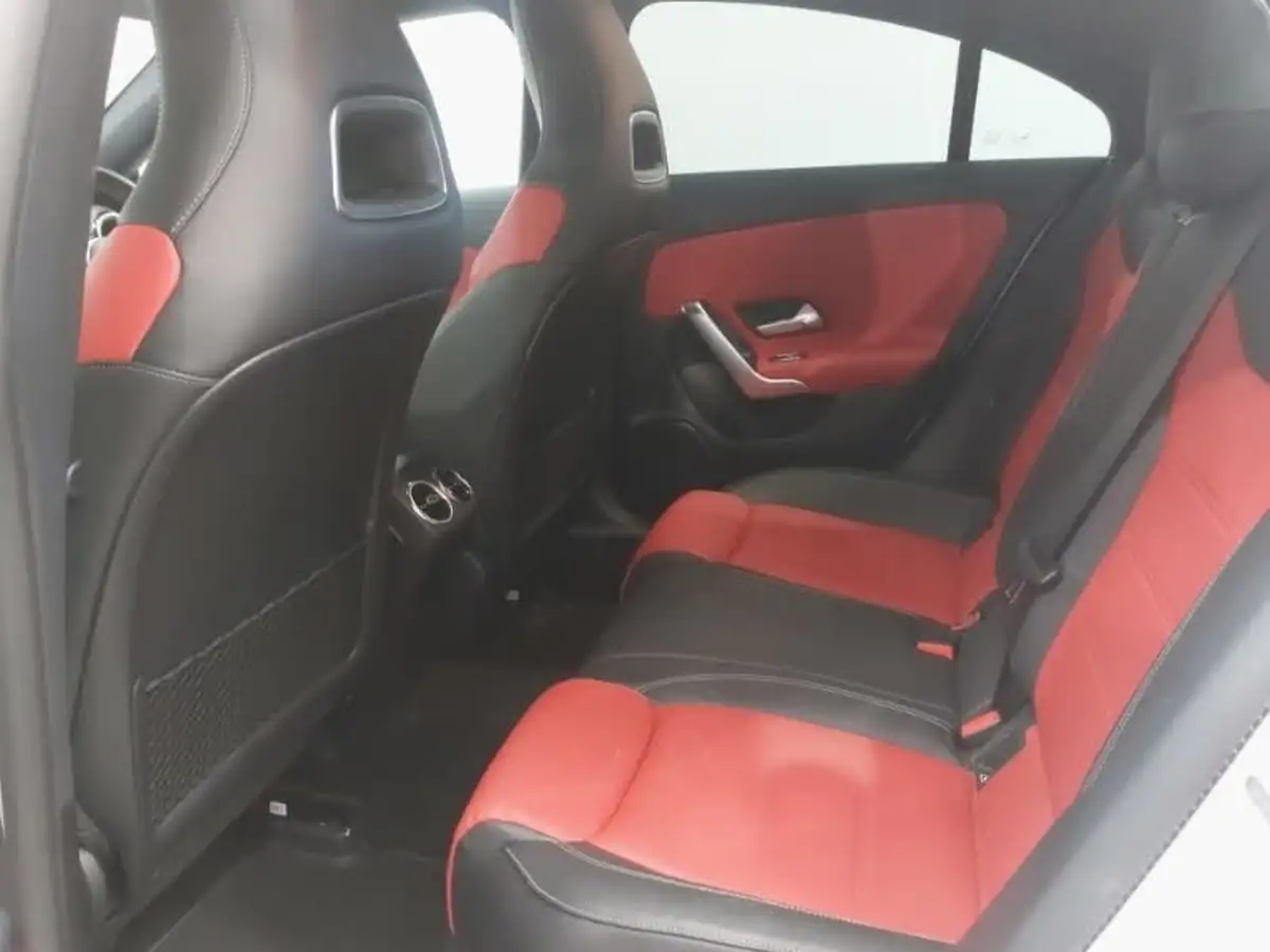2019-mercedes-benz-cla-13-cla-200-amg-line-coupe-4d-7g-dct-big-5