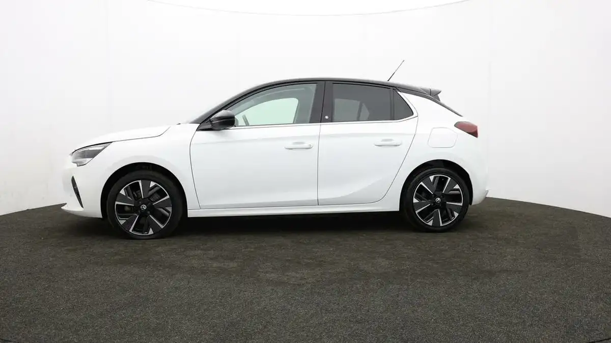 2021-vauxhall-corsa-e-elite-premium-big-59