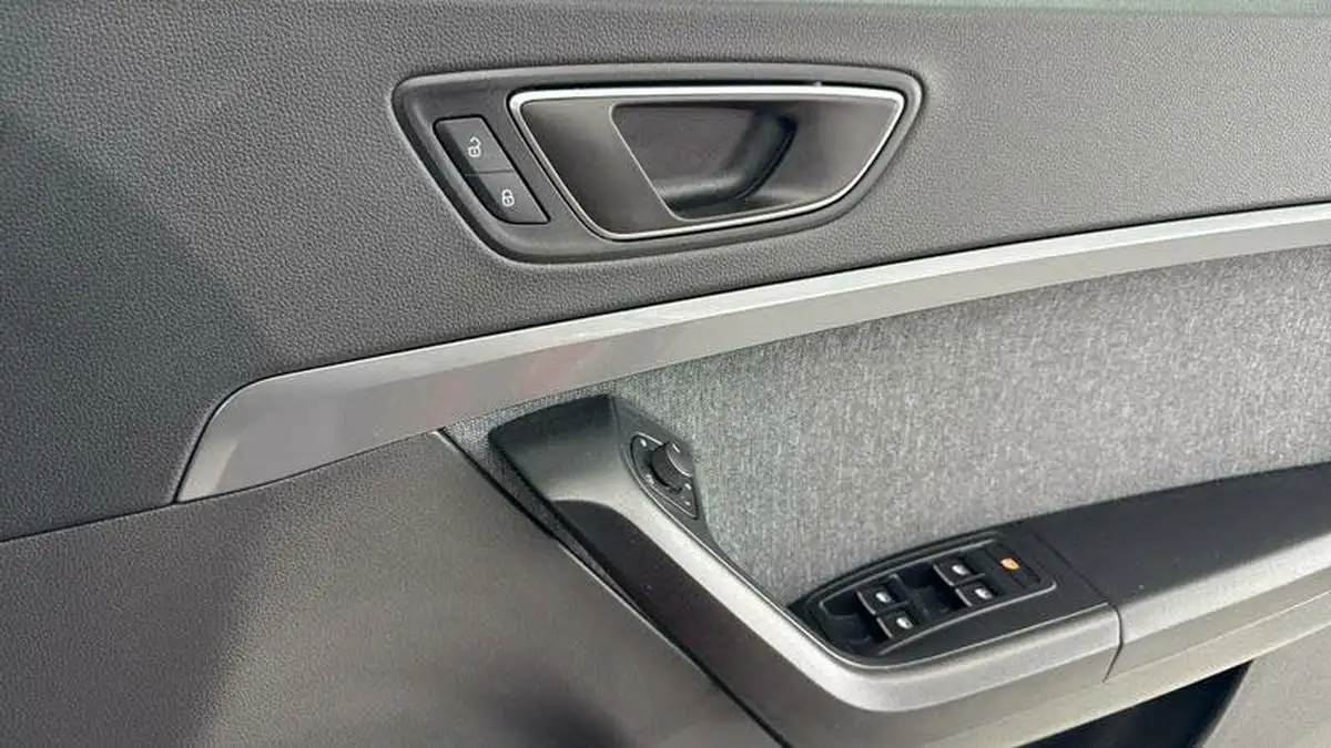 2022-seat-ateca-15-tsi-evo-se-technology-dsg-big-18