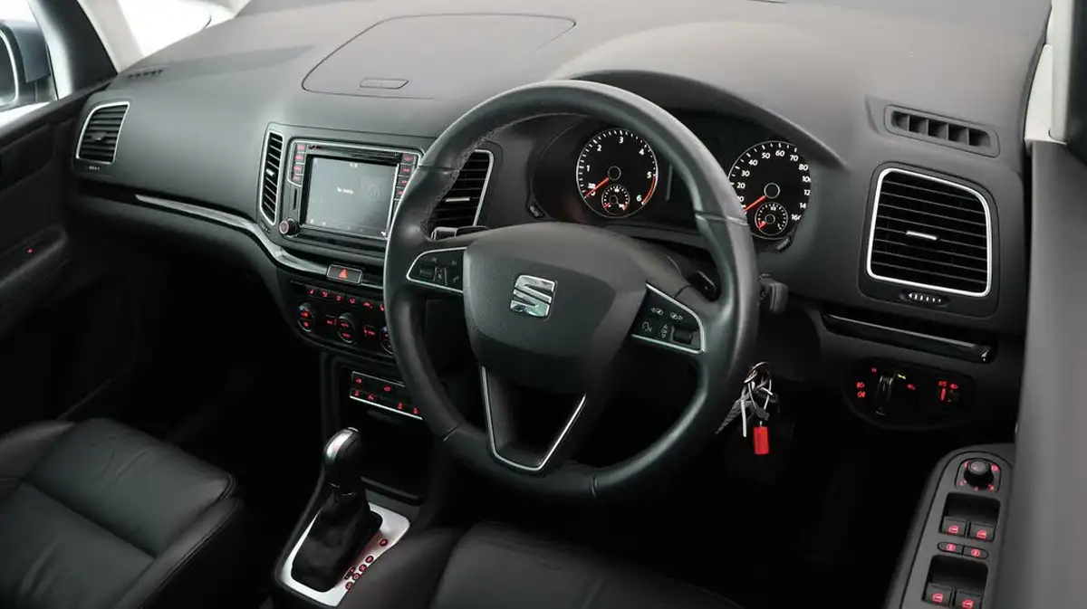 2020-seat-alhambra-20tdi-se-l-dsg-big-9