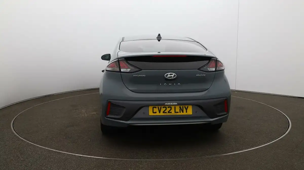 2022-hyundai-ioniq-e-premium-se-electric-big-52