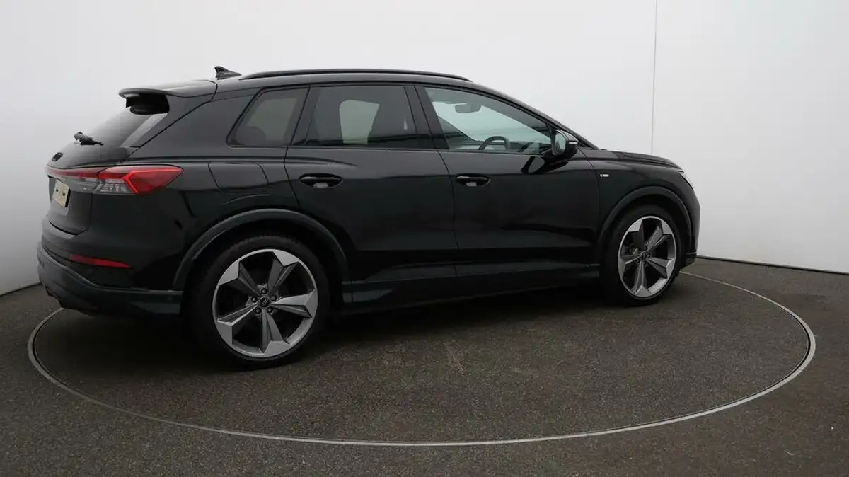 2024-audi-q4-e-tron-45e-black-edition-sportback-auto-big-44