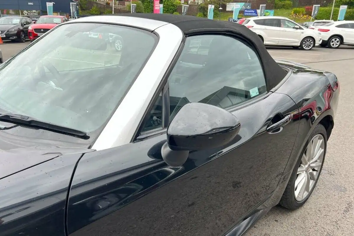 2018-fiat-124-14-multiair-124-spider-lusso-plus-big-15