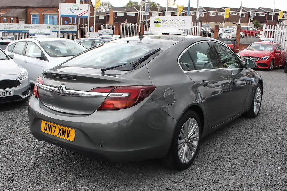 2017-vauxhall-insignia-16cdti-tech-line-ecoflex-ss-big-2