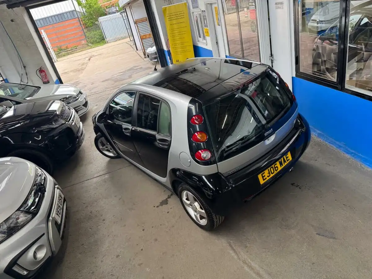 2006-smart-forfour-11-passion-semi-a-big-17
