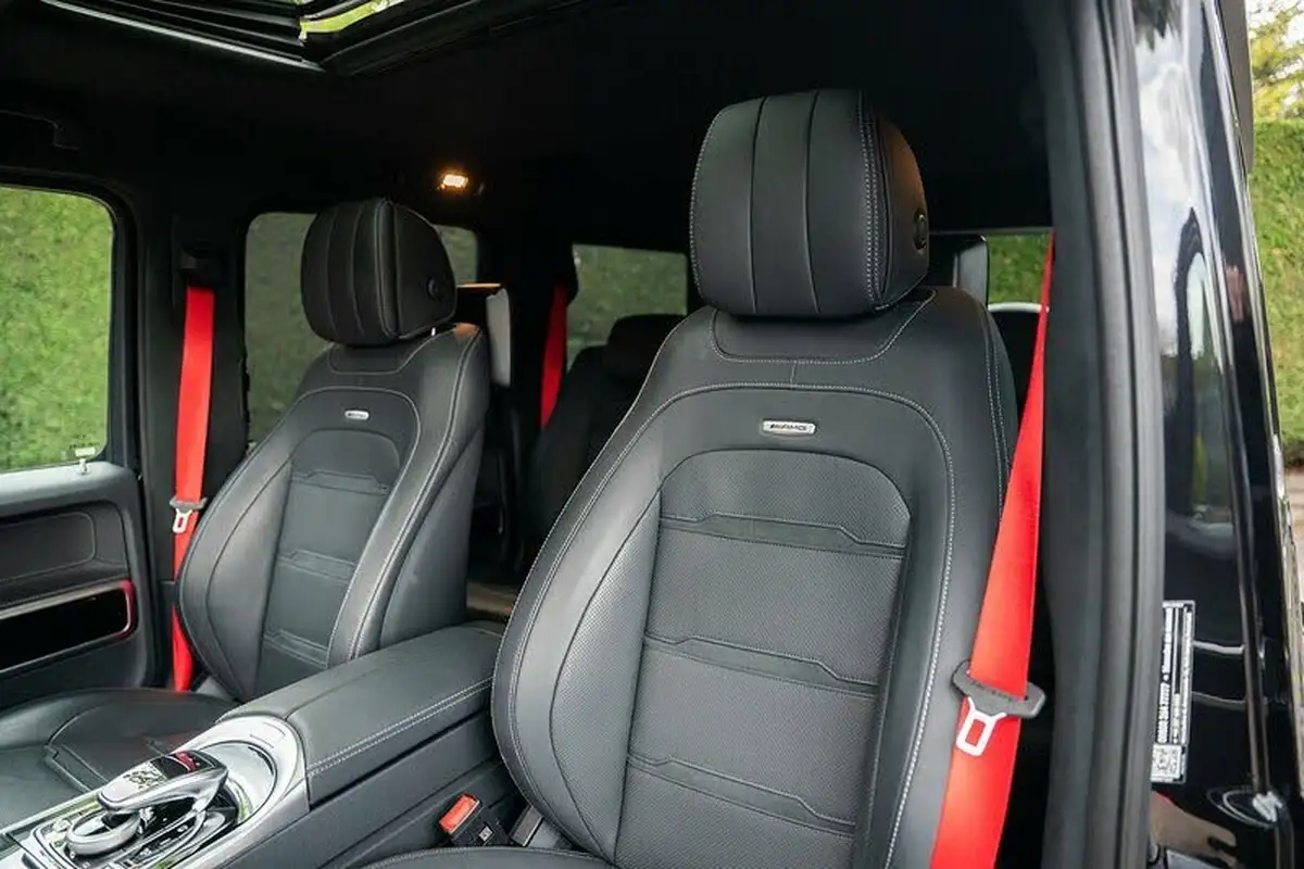 2023-mercedes-benz-g-class-40-g63-amg-big-21