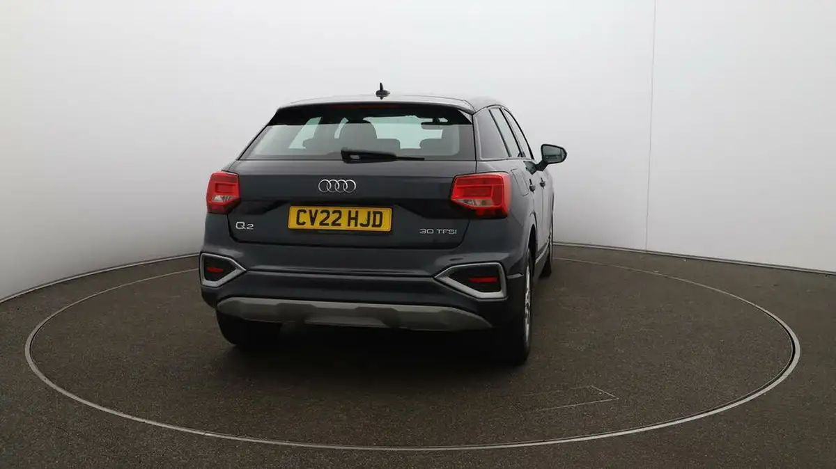2022-audi-q2-10-30-tfsi-sport-big-47