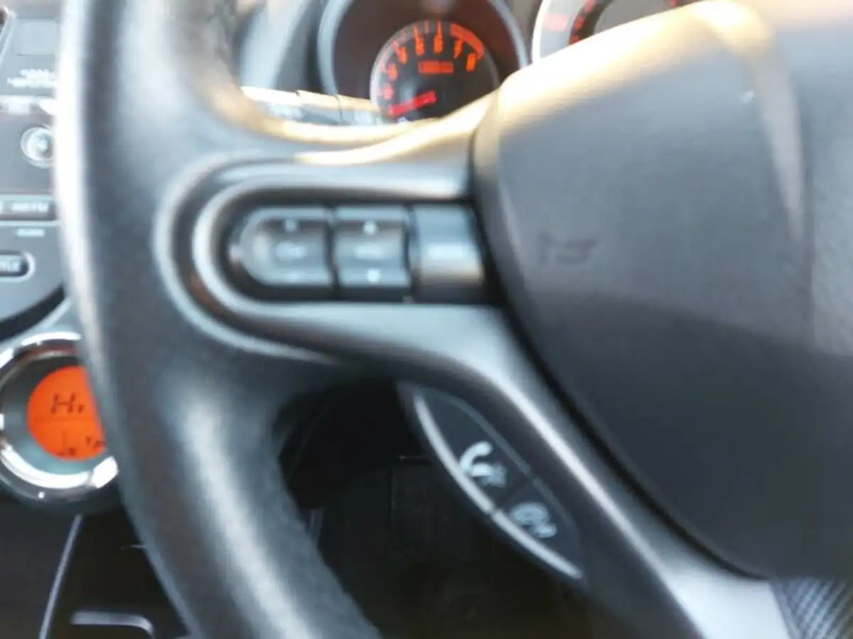 2015-honda-jazz-14-ex-big-16
