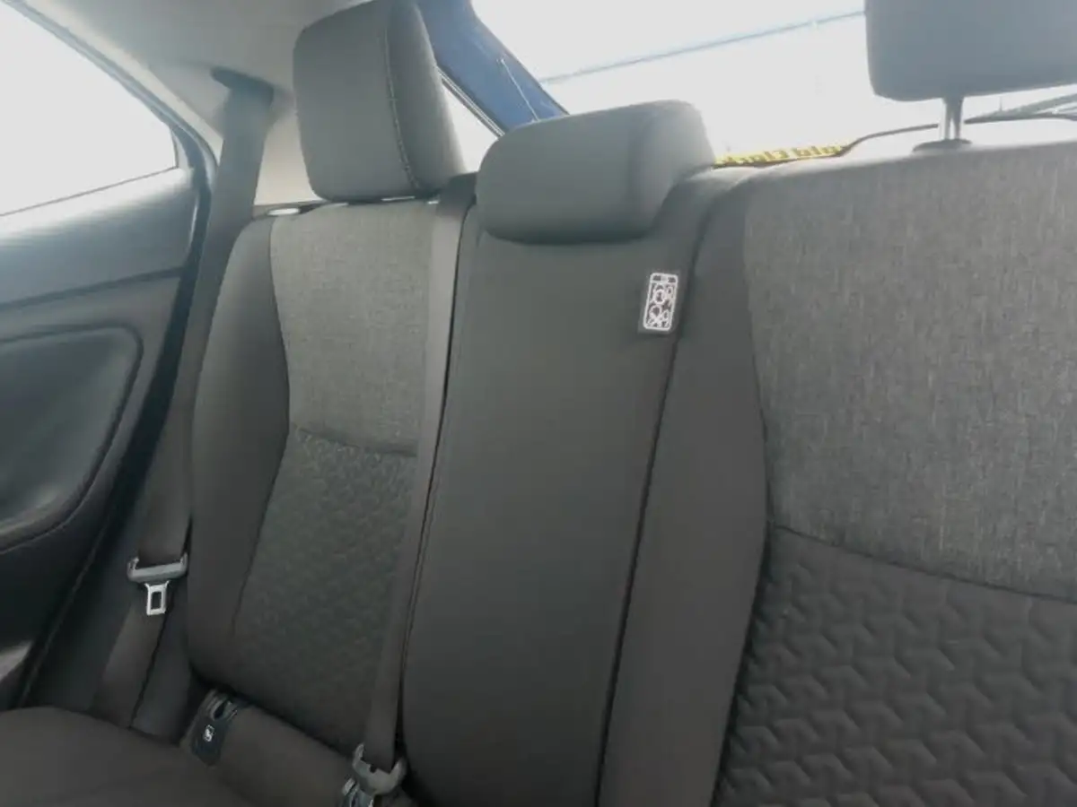 2022-toyota-yaris-cross-15-vvt-i-icon-big-5